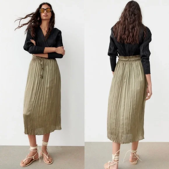 💫 Zara Wrinkle Satin Effect Midi Skirt - NEW 💫 - Picture 1 of 4